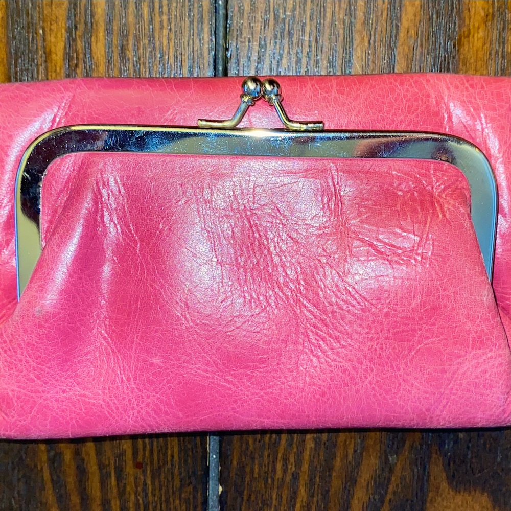 IRIS TAYLOR Soft Leather Pink Wallet